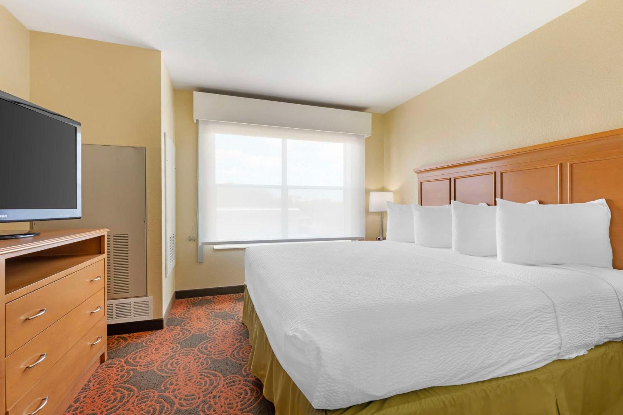 Western North 3* Waco